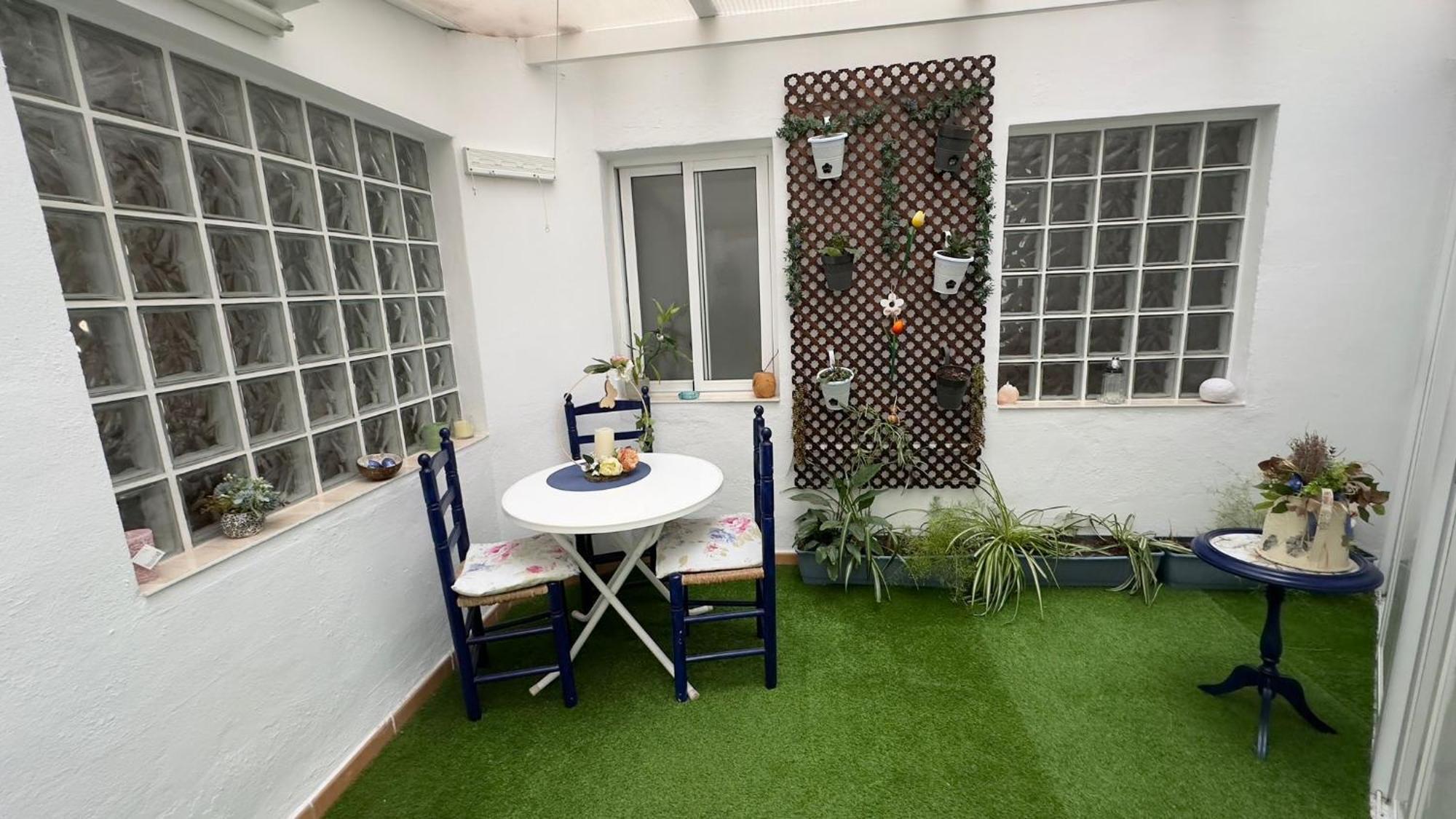 Homestay El Patio De Lucy Puerto de Sagunto